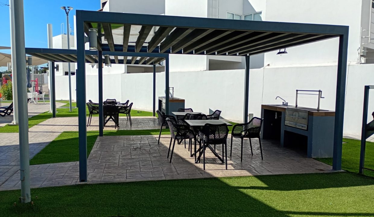 44359e8c-de08-42b8-a873-e61088cfa9cd